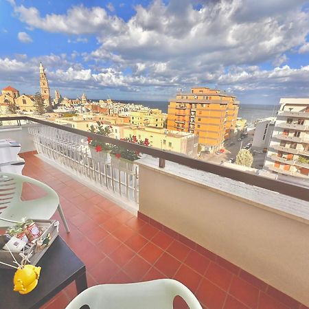 モノーポリCasa Della Civettaアパートメント エクステリア 写真